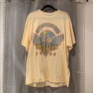 Urban outfitters van Helen T-shirt